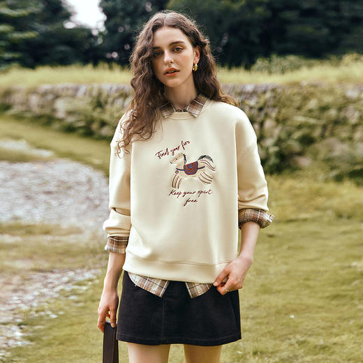 OLrain欧芮儿美式休闲设计感宽松套头卫衣女秋季2025新款圆领上衣 商品图0