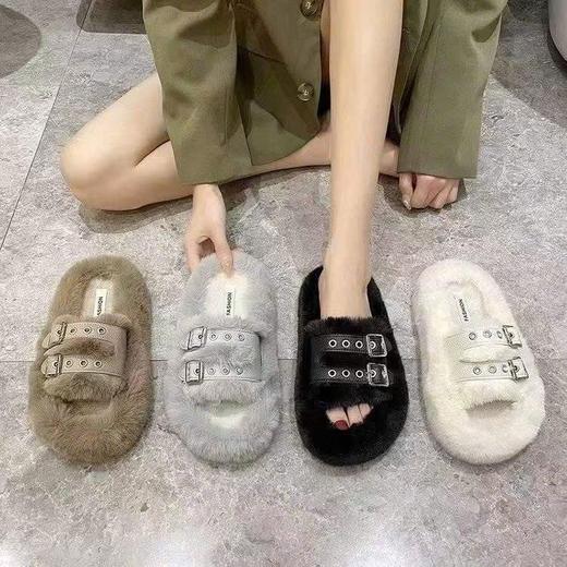 【显高显瘦❗️亲肤毛绒绒棉拖鞋】柔软面料，舒适内里，防滑耐磨底毛毛拖鞋女外穿秋冬室内家居皮带扣网红大码厚底潮 商品图1