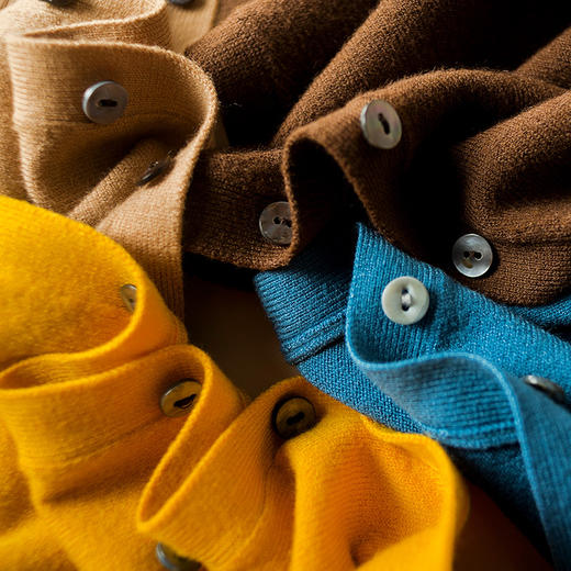 【清仓！69.9/任选2件 V领开衫针织衫】选两件加购物车一起结算，单件不发货！！12色纯色毛衣外套长袖修身百搭薄针织衫 商品图3