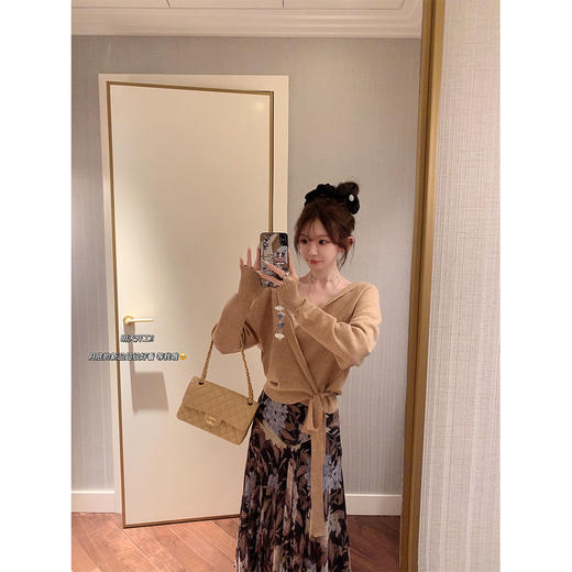 金蘑菇菇  秋季の恋歌 / 复古优雅碎花系 私服碎花裙针织连帽 商品图3