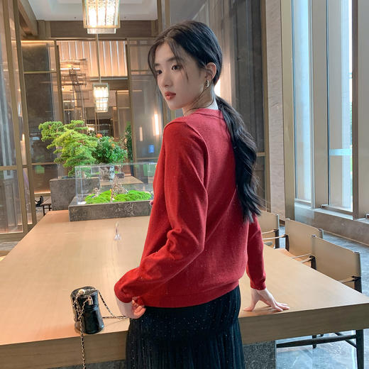 奢姿大码女装2025秋季时尚立体装饰上衣胖妹妹气质减龄长袖针织衫9653669903 商品图3