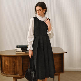 OLrain欧芮儿2025新款女秋季通勤圆领斜扣百褶无袖背心叠穿连衣裙