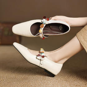 【预售5天】小众设计头层羊皮民族风，玛丽珍粗低跟方头一字扣真皮单鞋HCYYHD&6274