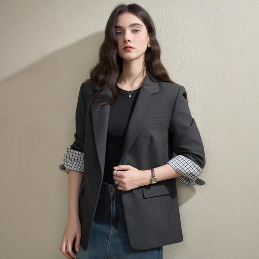 西遇气质通勤格纹袖口翻领垫肩西装外套女秋季百搭休闲西服V2751143 商品图2