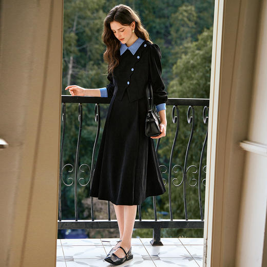 OLrain欧芮儿法式撞色拼接灯芯绒连衣裙女秋季2025新款显瘦长裙 商品图0