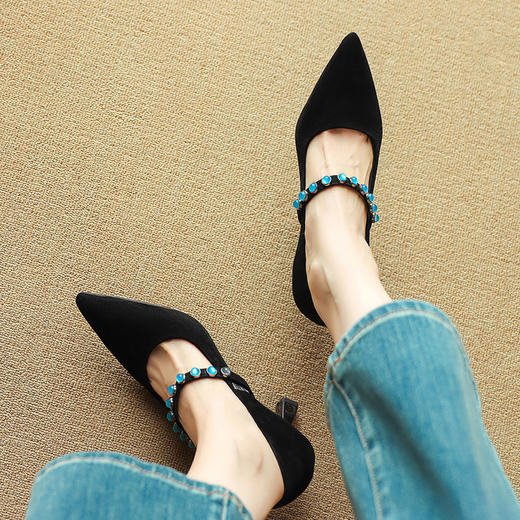 【预售5天】法式复古高跟磨砂皮尖头单鞋女秋季新款气质细跟浅口小皮鞋DB&M6536 商品图2