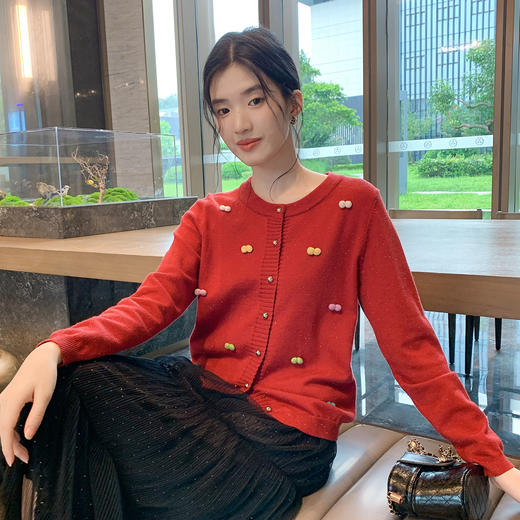 奢姿大码女装2025秋季时尚立体装饰上衣胖妹妹气质减龄长袖针织衫9653669903 商品图2