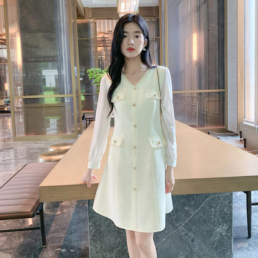 奢姿大码女装2025秋季减龄假口袋V领连衣裙胖妹妹小香风时尚裙子9953857141 商品图4