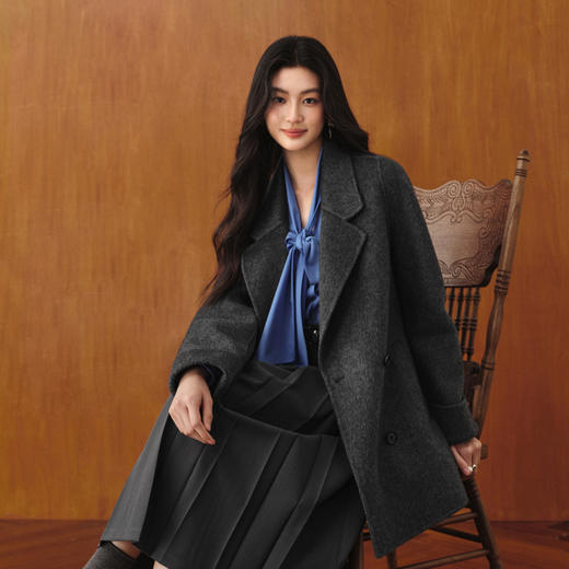 【严选】诗凡黎羊毛翻领双排扣毛呢外套2025秋新款赫本风一手长双面呢大衣7G8470311 商品图0