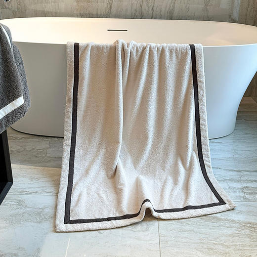官网599！轻奢棉质双面毛圈大号浴巾家用成人加厚加大洗澡巾沙滩巾裹巾 商品图6