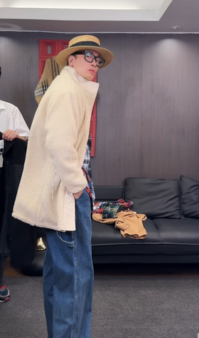 春秋必备翻领口袋外套休闲百搭通勤必备