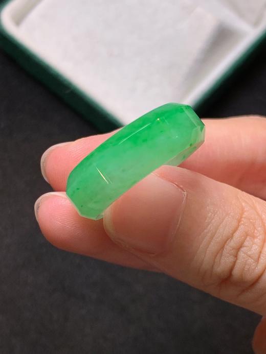 17圈口翡翠指环 商品图5