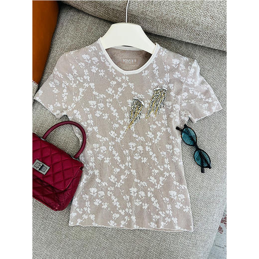 明星同款平替！ FEND*25春夏重工蕾丝花朵针织衫 立体提花工艺+80支包芯纱 柔软亲肤 单穿叠穿都OK【非质量问题不退，谢谢理解】 商品图10