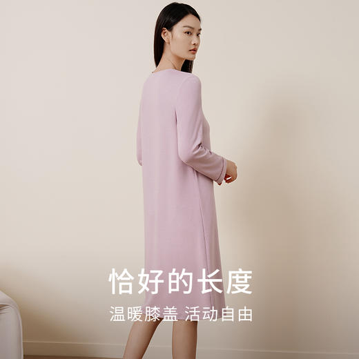 金三塔桑蚕丝圆领拉绒长袖睡裙女弹力温暖舒适贴肤睡衣女士家居服  YZFFD301 商品图3