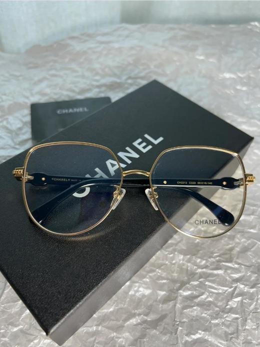 【年前订单 不退不换】香奈儿24新款CH2213金丝眼镜，复古感满满，镜腿经典双C加链条的设计，搭配金丝镜框，复古感直接拉满适配所有脸型~精致猪猪女孩冲！（ZT*DSX） 商品图4