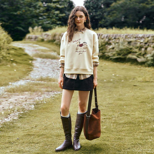 OLrain欧芮儿美式休闲设计感宽松套头卫衣女秋季2025新款圆领上衣 商品图2