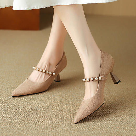 【预售5天】法式复古高跟磨砂皮尖头单鞋女秋季新款气质细跟浅口小皮鞋DB&M6536 商品图4