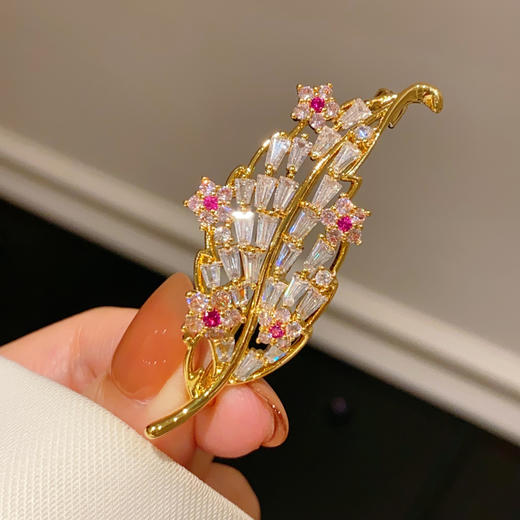 超美法式叶子彩锆时尚胸针胸花微镶别针扣 商品图0