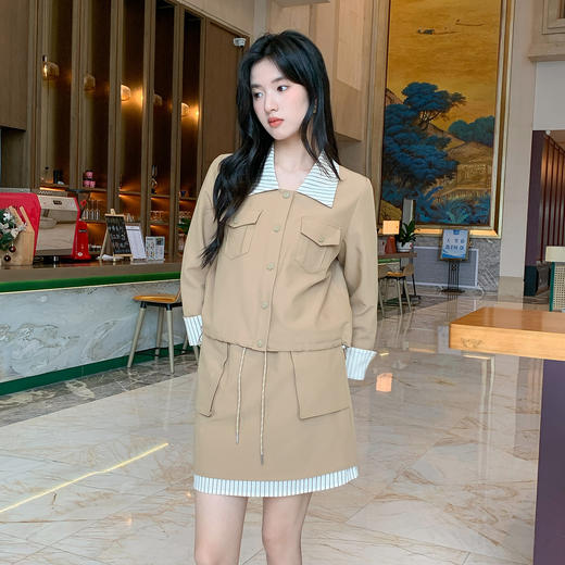 奢姿大码女装2025秋季时尚条纹装饰短外套套装胖妹妹休闲两件套9953935187 商品图4