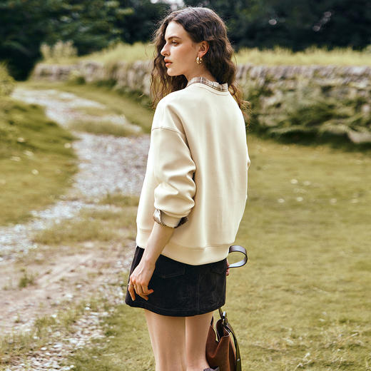 OLrain欧芮儿美式休闲设计感宽松套头卫衣女秋季2025新款圆领上衣 商品图3