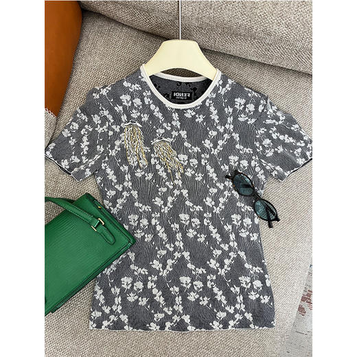 明星同款平替！ FEND*25春夏重工蕾丝花朵针织衫 立体提花工艺+80支包芯纱 柔软亲肤 单穿叠穿都OK【非质量问题不退，谢谢理解】 商品图9