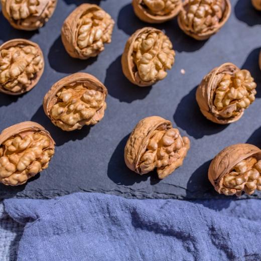 185纸皮核桃#个大饱满，壳薄肉厚一捏即开，含油量高，营养丰富 老少皆宜~ 商品图2