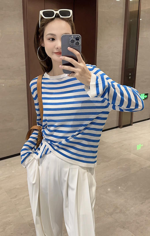 这件太太太好看了【海岸线凉感天丝条纹防晒针织衫HJZMCE074】独特的掐腰设计凸显身材曲线！一衣两穿，夏季必备超洋气慵懒感~ 商品图1