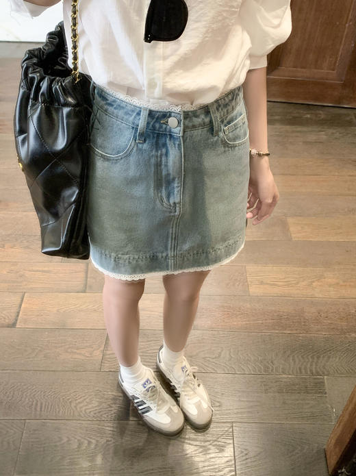 <曾小咸推荐>现货秒杀！最后一波 ！！韩系浅色牛仔拼蕾丝半身短裙 日常189.99 立减110 秒杀79.99！ 商品图6