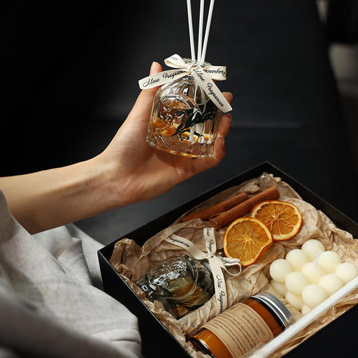 <有书独家>【七夕情人节香氛礼盒！仪式感拉满】结婚浪漫礼盒香薰蜡烛礼盒小众高级氛围感香氛套装室内持久伴手礼。ra 商品图2