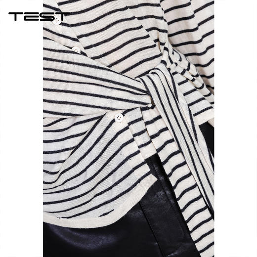 秋上新黑白条纹下摆系带针织圆领纽扣设计感开衫上衣1253066 商品图3