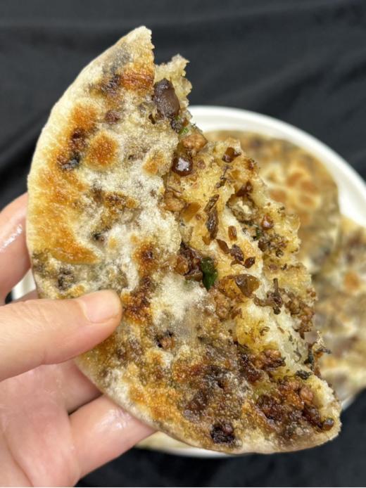 😘【好吃必入!!】稻香私房梅干菜锅盔🌸!千岛湖山水入馅，😘28层酥皮脆响如薯片!三蒸三晒+山核桃熏香，👏🏻一口咬穿北纬29°风味! 商品图0