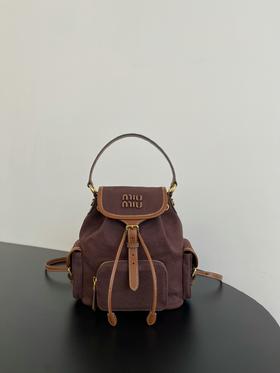 缪缪25ss春季爆火的帆布双肩包 石木楠色（PLD）