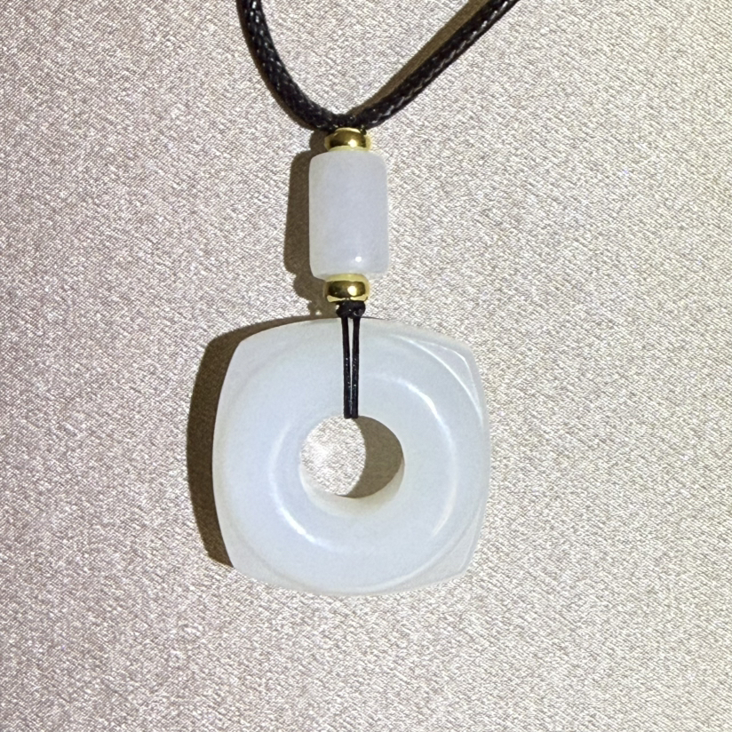 和田玉（白玉）良渚玉琮俄料挂件--方圆得福