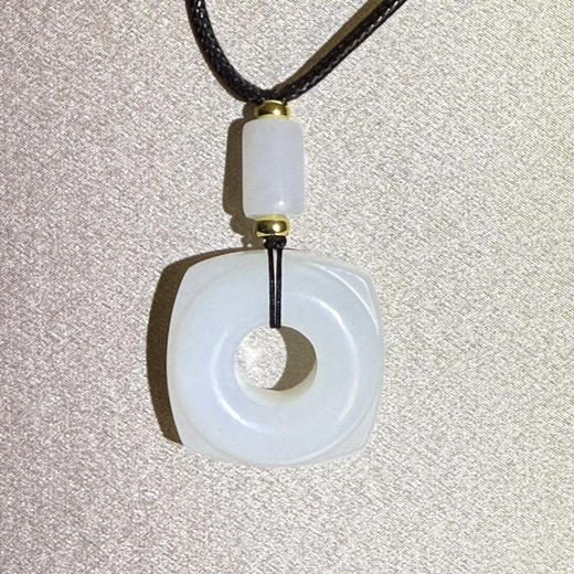 和田玉（白玉）良渚玉琮俄料挂件--方圆得福 商品图0