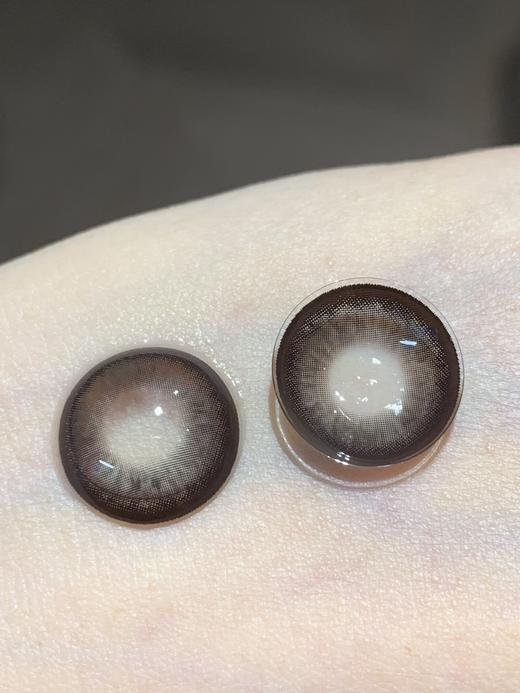 kaylens旗下｜黑兔松饼&芝麻汤圆｜14.5mm白狮参考着色大直径 ｜日抛十片装 商品图1