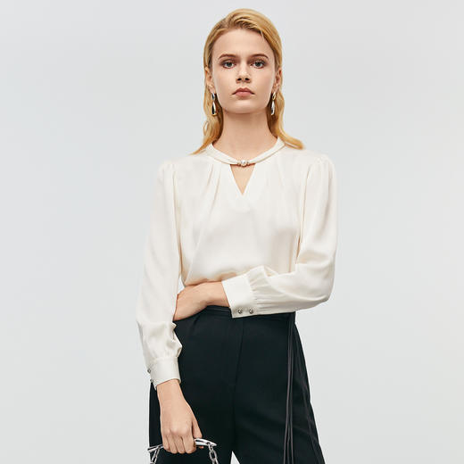 EITIE爱特爱秋季新款时尚挂脖镂空直筒显瘦衬衫上衣7913616 商品图2