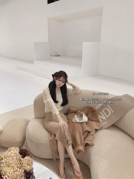 金蘑菇菇 巴黎中古私服衬衫+蕾丝半裙 / 朦胧微透衬衫 精致显质感 商品图2