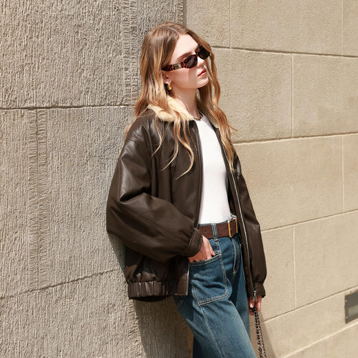 三彩2025冬季新款90白鸭绒羽绒服PU皮短款压胶直充外套M 商品图1