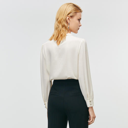 EITIE爱特爱秋季新款时尚挂脖镂空直筒显瘦衬衫上衣7913616 商品图4