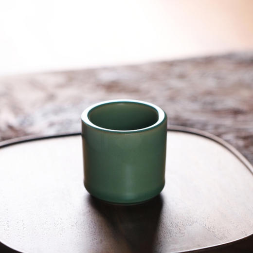 问鼎梅子青牛角款大扳指杯 商品图0