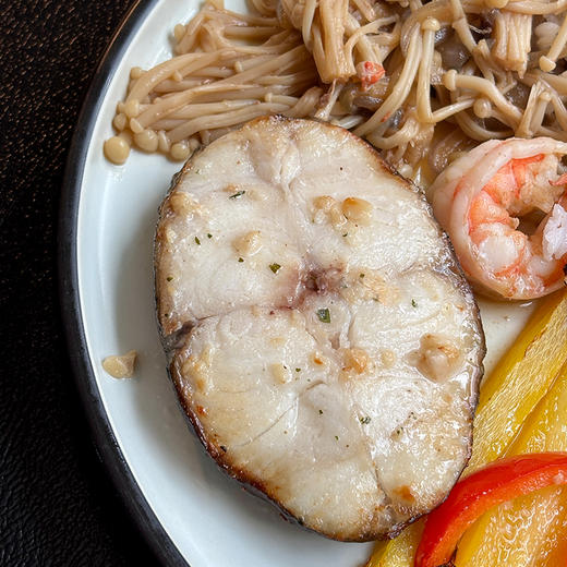 热卖中！！顺丰直发！【美国阿拉斯加进口】海山兄弟鲜冻原切黑鳕鱼 250g/袋 只取中段，真空锁鲜，细腻鲜嫩，奶香十足 商品图8