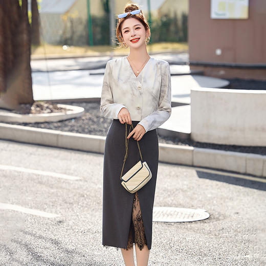 SX3108-03072025春季新款名媛气质女人味蕾丝拼轻奢时尚包臀连衣裙 商品图3