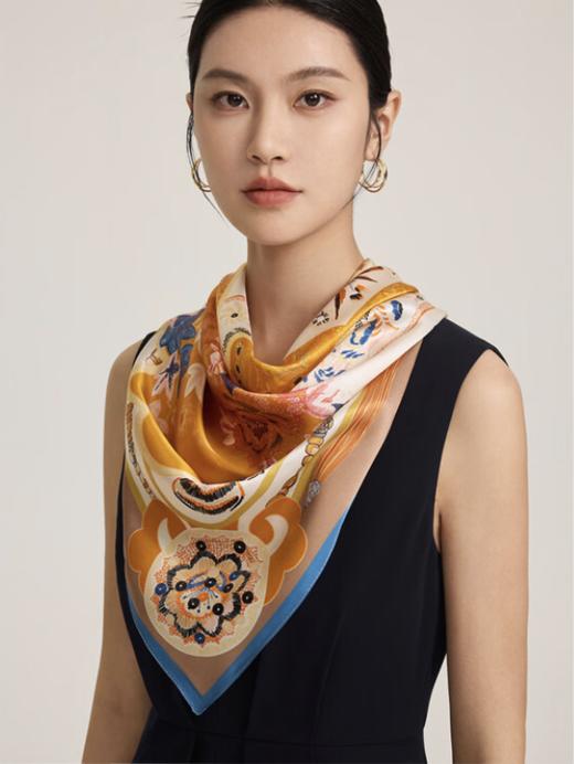 金三塔印花真丝丝巾送妈妈长辈高档礼盒包装实用女士丝绸大方巾披肩围巾 商品图3