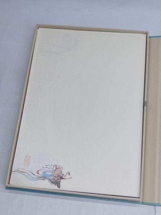 【中国经典笺谱大全】（典藏版）（全套十二种），出品：中国书店  规格：320mmx220mm 安徽泾县特制手工宣纸，每盒数量：100张，包装：礼品盒 售价：1860，可分售，单盒售价：155（全新包邮 商品图10