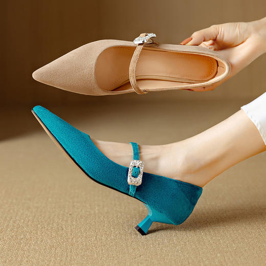【预售5天】羊反绒！蓝色显白小高跟鞋新款尖头浅口法式一字带中跟单鞋女DB&M6539 商品图2