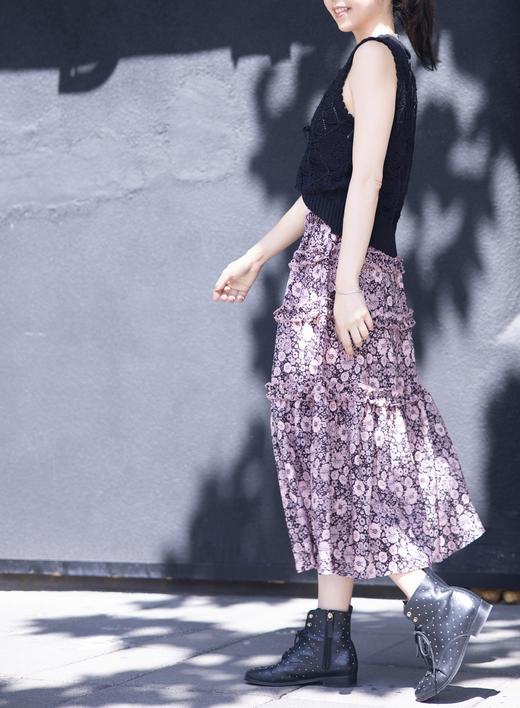 TYNVIE 手工编织钩针纹理花卉钻石图案背心-黑色 商品图7