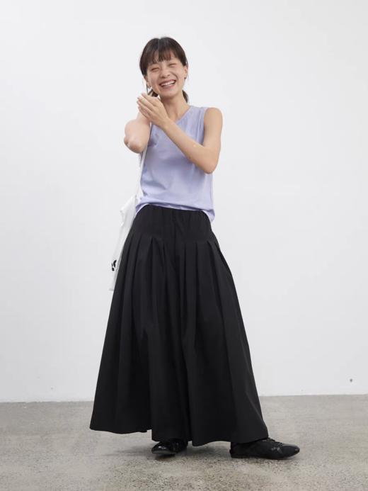 步履不停/5B43143C/宽松黑色九分褶皱裙裤 商品图2