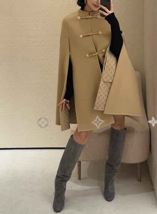 Louis Vuitto* 24FW秋冬新品 皮带扣宽松披肩斗篷大衣（ZY*MM） 商品图3