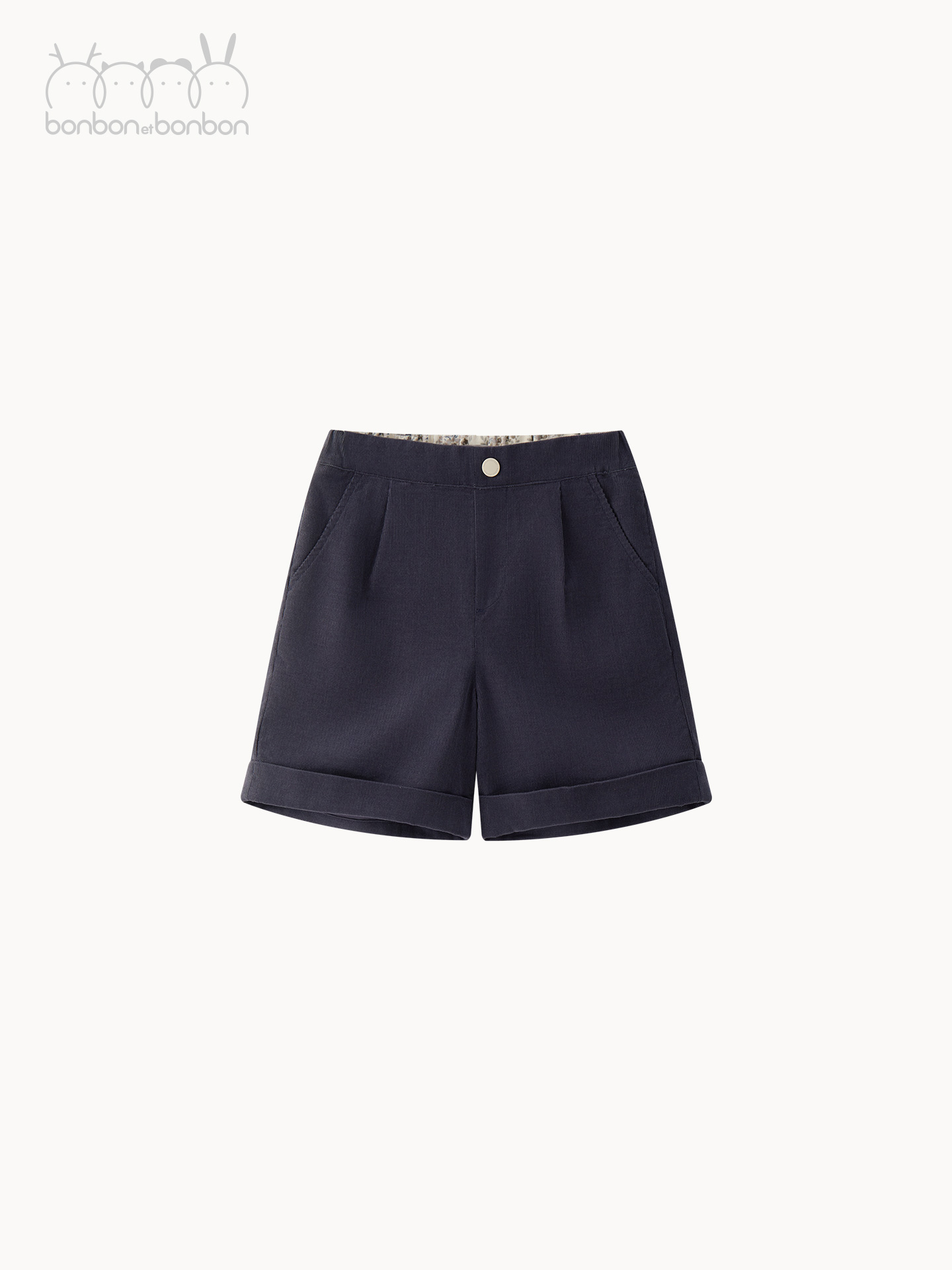 紫色灯芯绒短裤