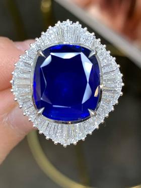 8.10ct刻面蓝宝石戒指